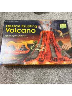 Thames & Kosmos Massive Erupting Volcano STEM Experiment Kit